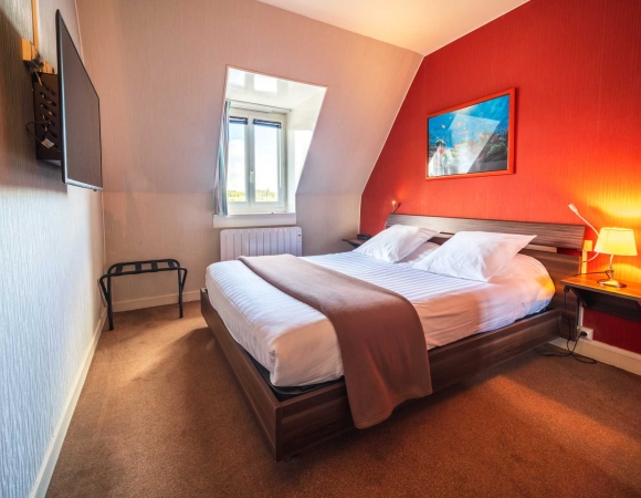 chambre de l-hotel-le-goelo-paimpol.jpg